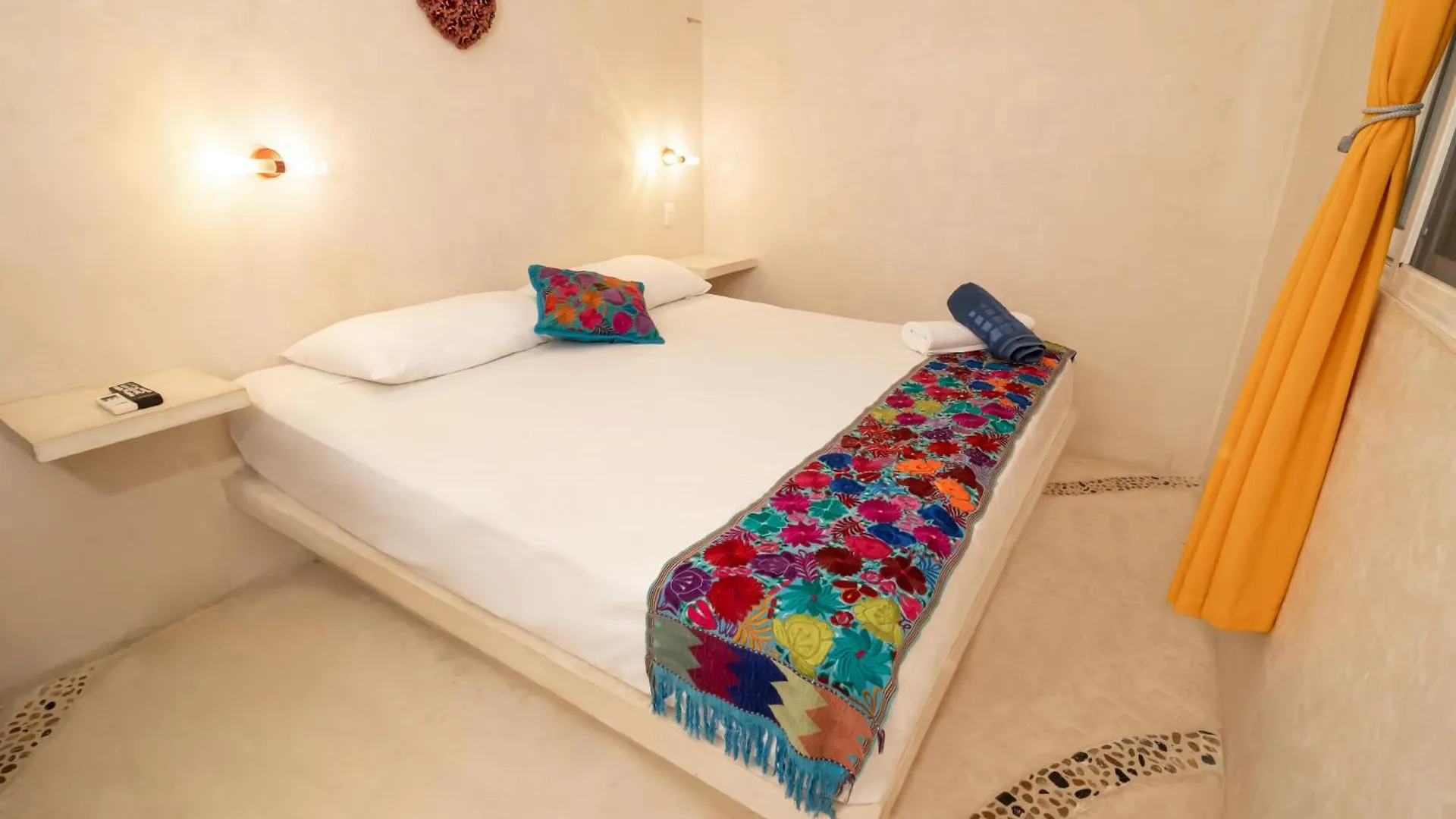 El Corazon Mexican0 Holbox Hotel